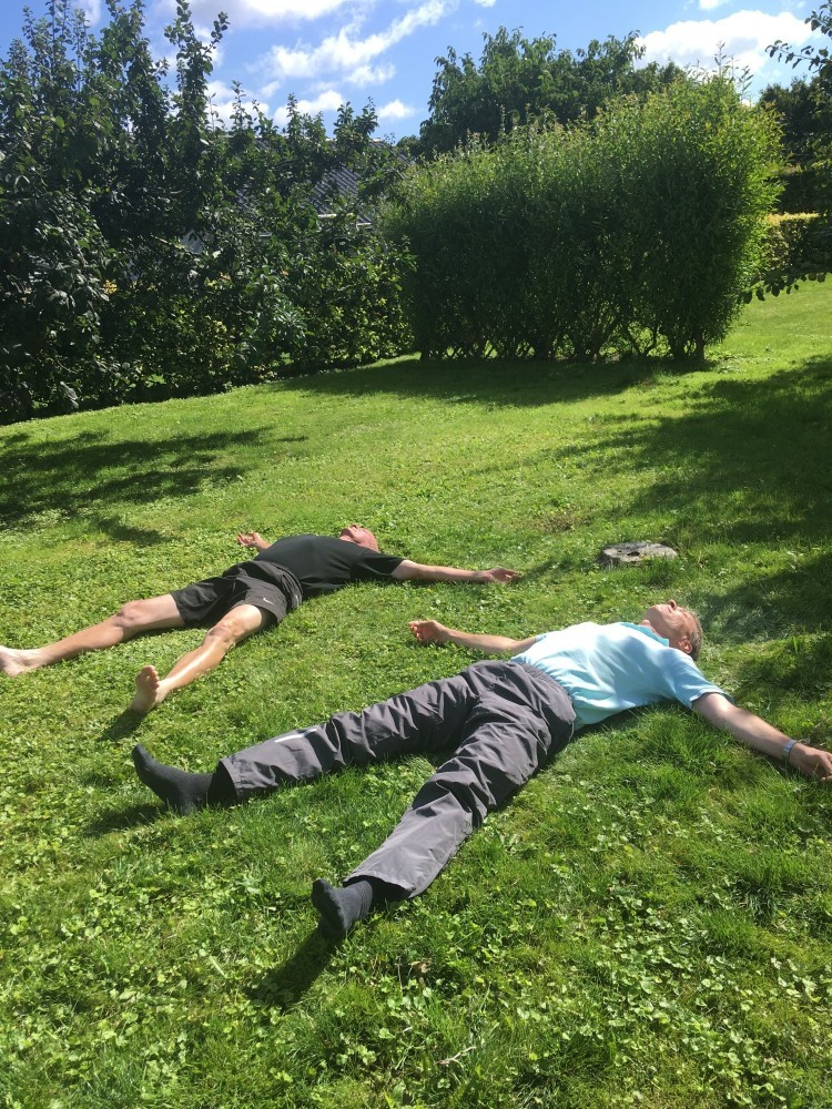 Bare de dog vågner igen :-)